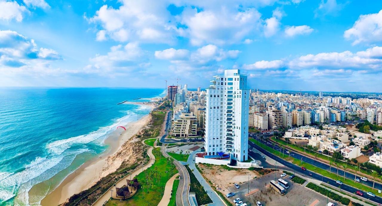 Sea Breeze Apartments Netanya Exterior foto